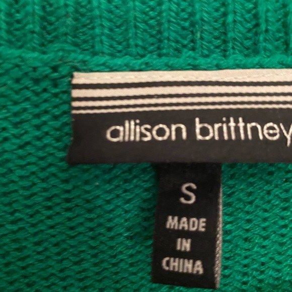 Christmas dress size small green/white with a hat - Picture 11 of 12